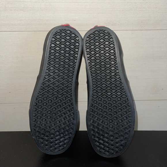 Vans - Picture 3 of 3